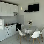 Nina Daire Rogoznica (Sibenik-Knin)