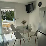 Nina Daire Rogoznica (Sibenik-Knin)