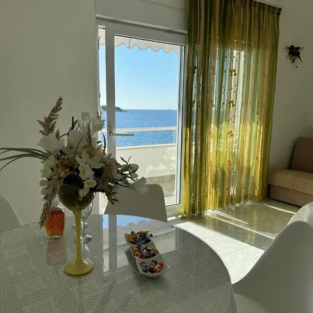 Nina Apartment