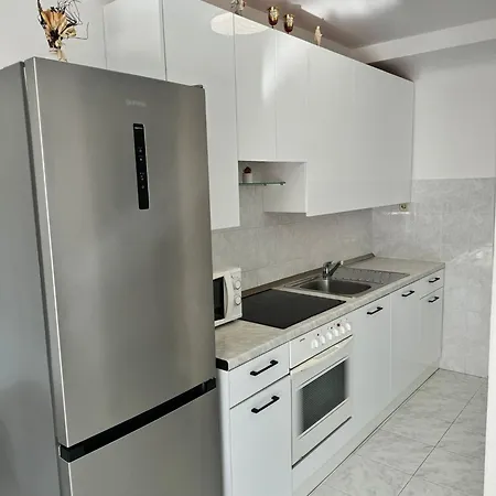 Nina Apartment *